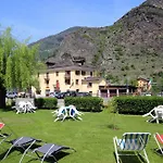 Col Du Mont فندق أرفيير