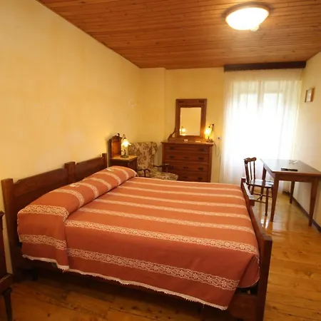 Col Du Mont Hotel Arvier