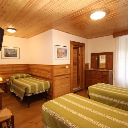 Hotel Col Du Mont