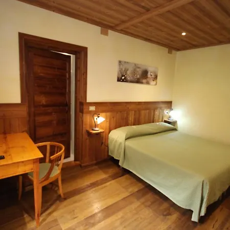 Col Du Mont Hotel