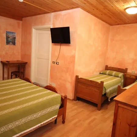 Hotel Col Du Mont 2*