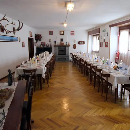 Col Du Mont Hotel 2*