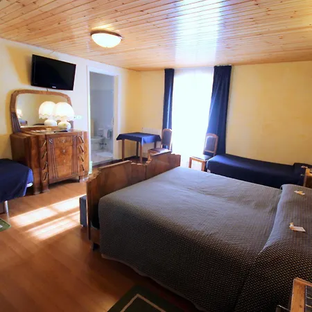 Col Du Mont 2* Arvier