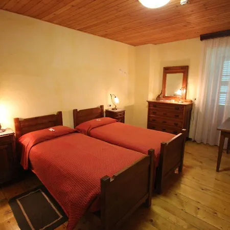 Hotel Col Du Mont 2*