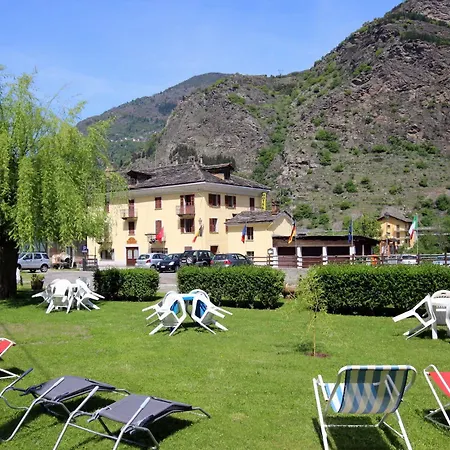Col Du Mont Hotel Arvier